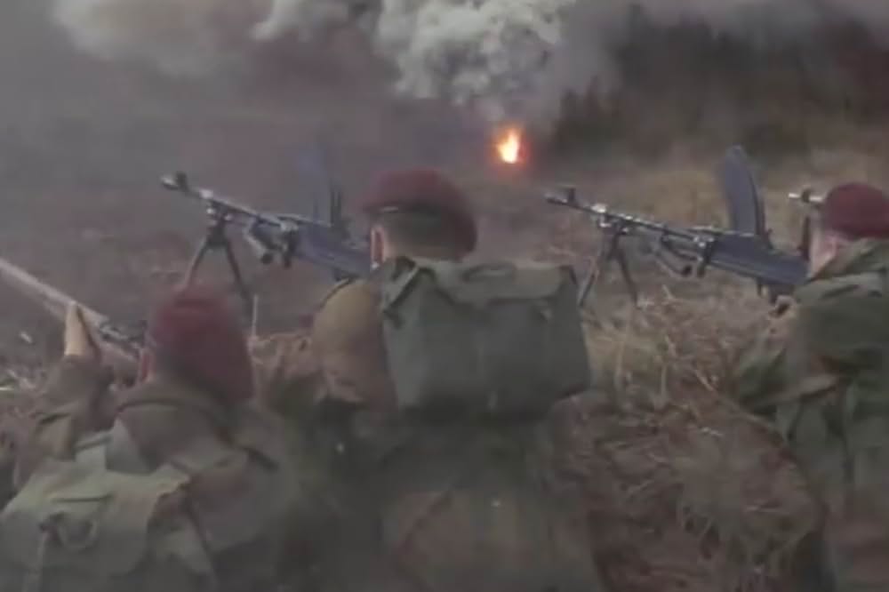 赤いベレーの画像