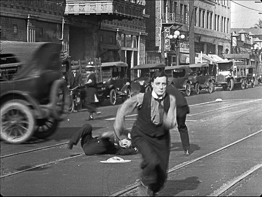 キートンの警官騒動の画像