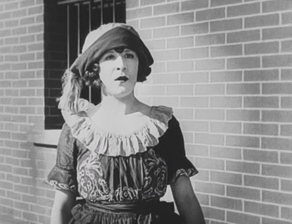 キートンの警官騒動の画像