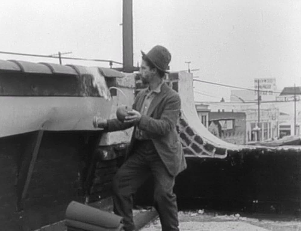 キートンの警官騒動の画像