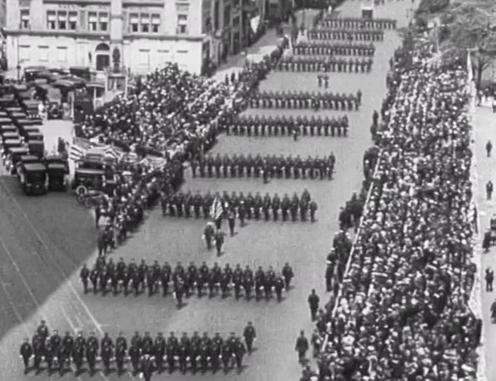 キートンの警官騒動の画像