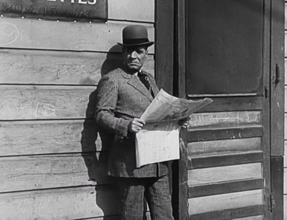 キートンの警官騒動の画像