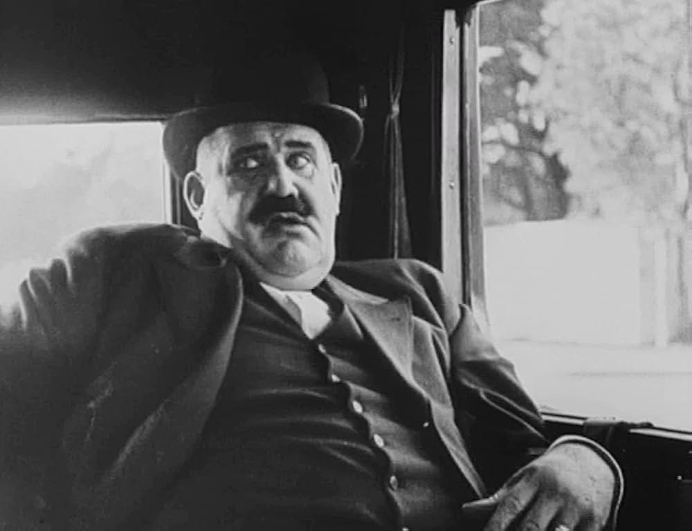 キートンの警官騒動の画像