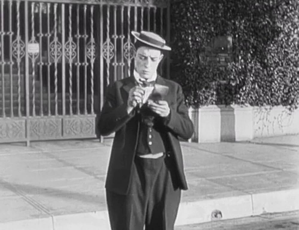 キートンの警官騒動の画像