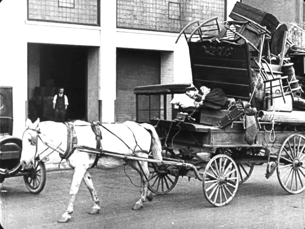 キートンの警官騒動の画像