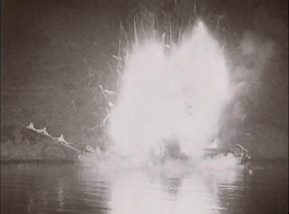 戦艦くろがね号の画像