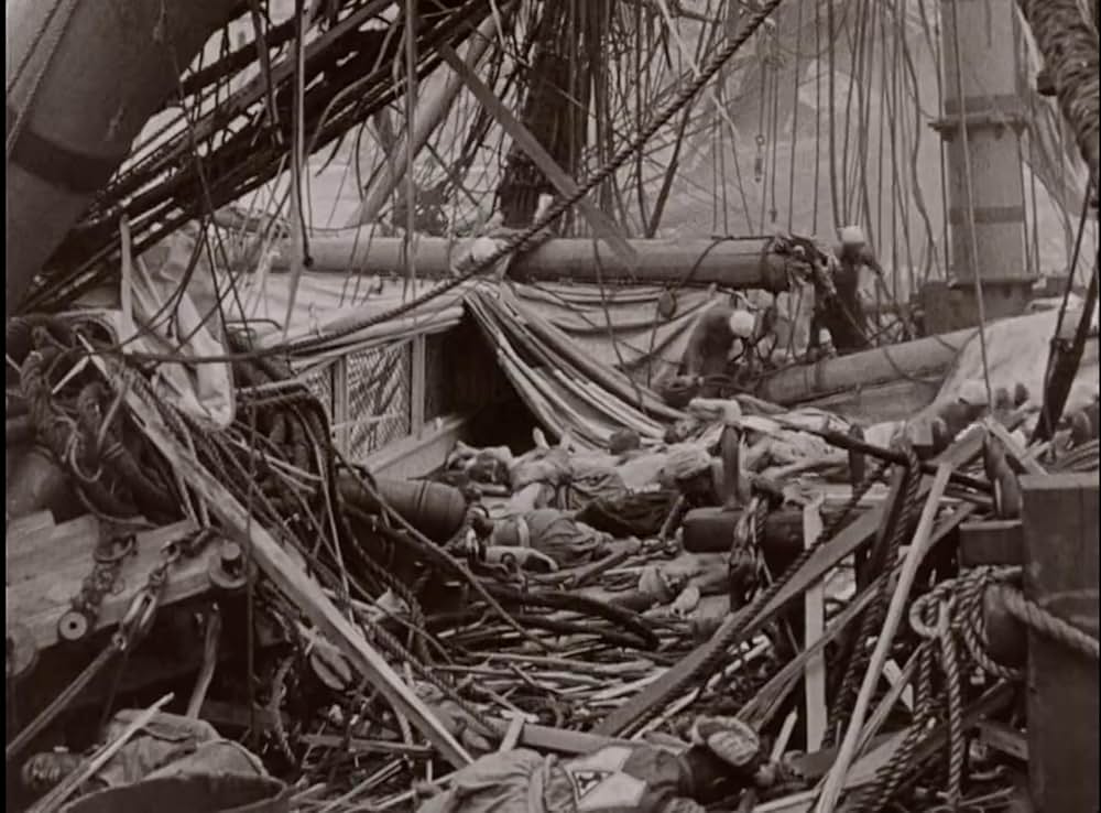 戦艦くろがね号の画像