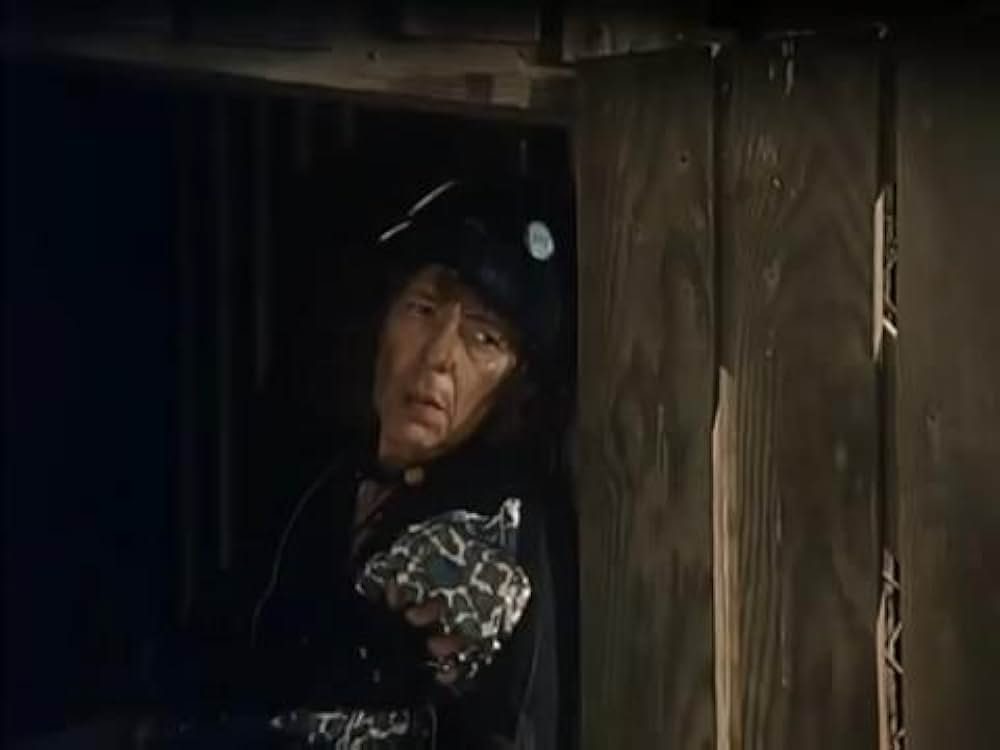 血に飢えた白い砂浜／ブラッド・ビーチ／謎の巨大生物！ギャルまるかじりの画像