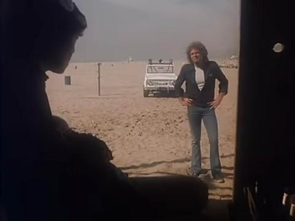 血に飢えた白い砂浜／ブラッド・ビーチ／謎の巨大生物！ギャルまるかじりの画像