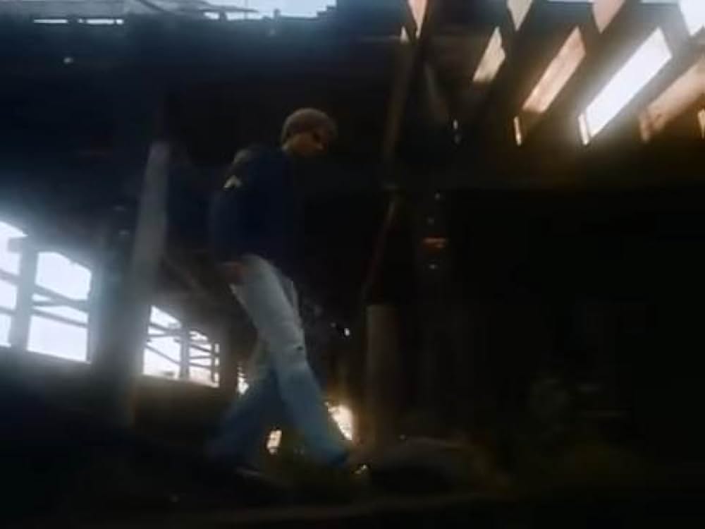 血に飢えた白い砂浜／ブラッド・ビーチ／謎の巨大生物！ギャルまるかじりの画像