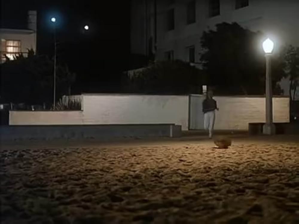 血に飢えた白い砂浜／ブラッド・ビーチ／謎の巨大生物！ギャルまるかじりの画像