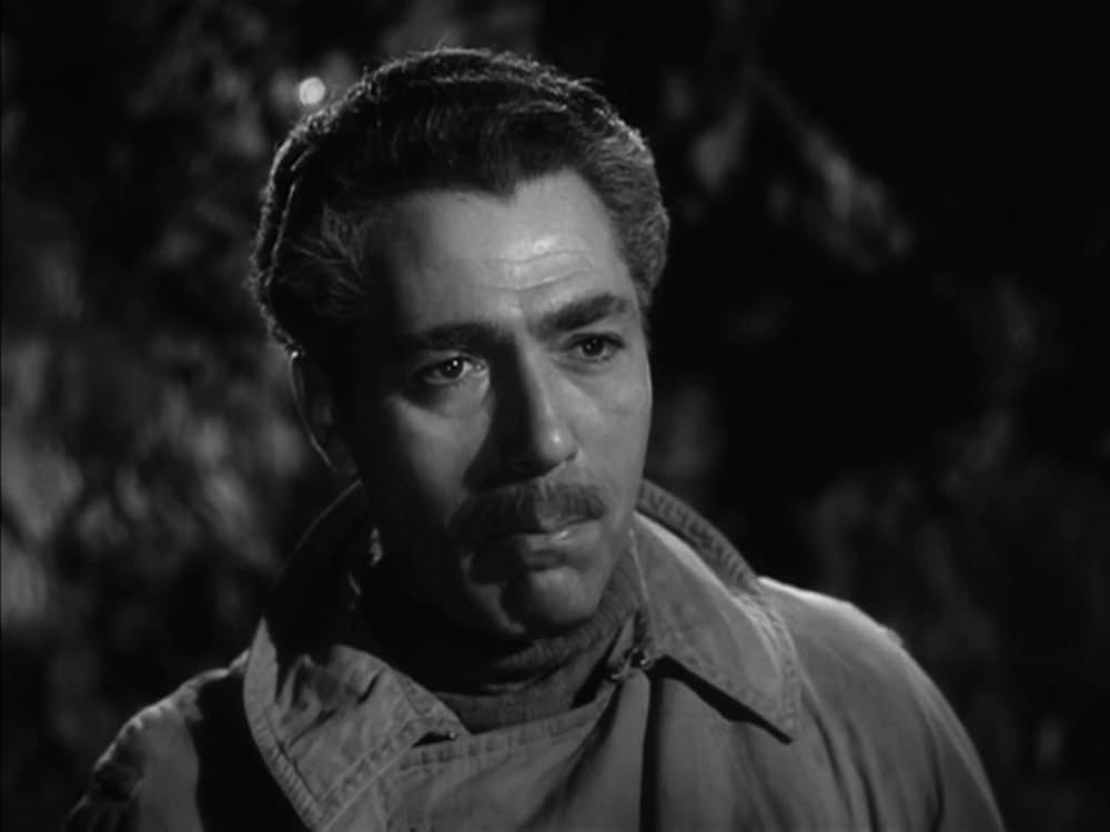 影を追う男の画像