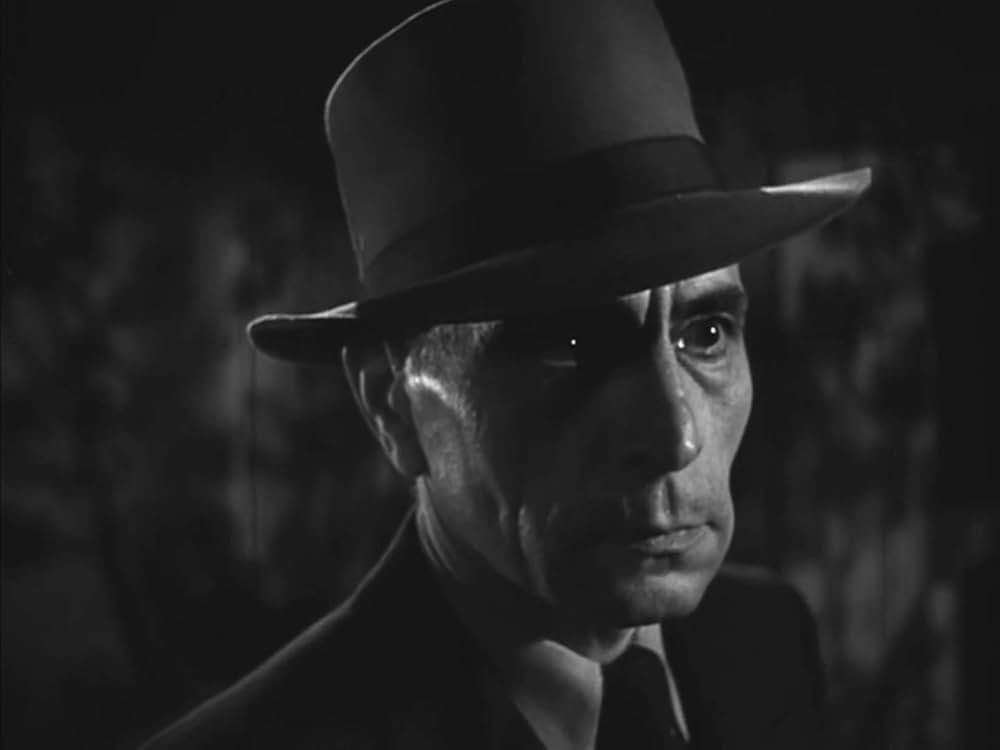 影を追う男の画像