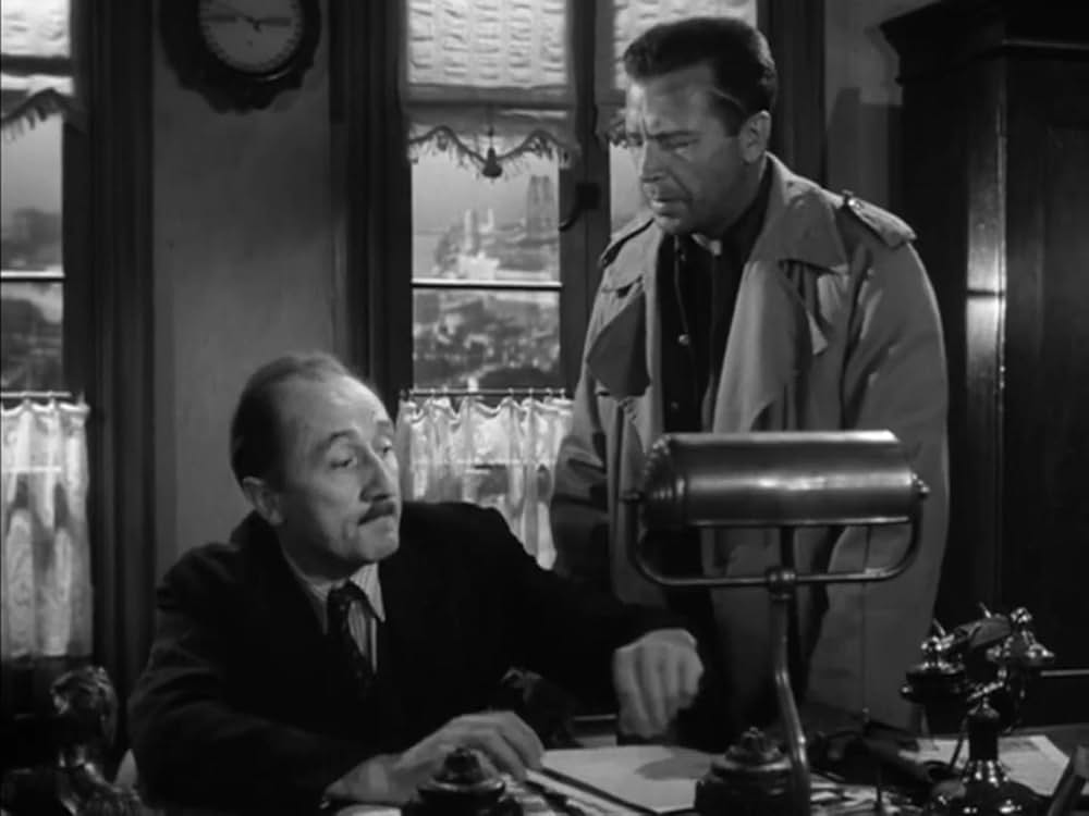 影を追う男の画像