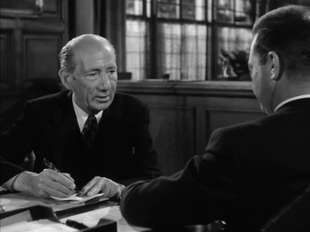 影を追う男の画像