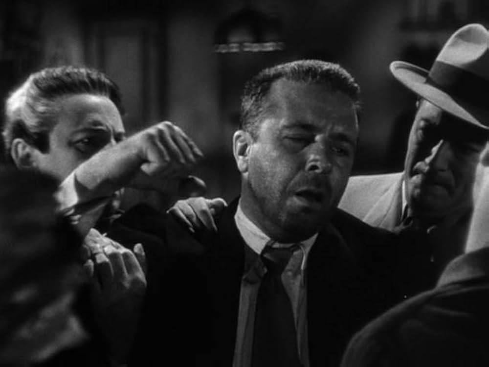 影を追う男の画像