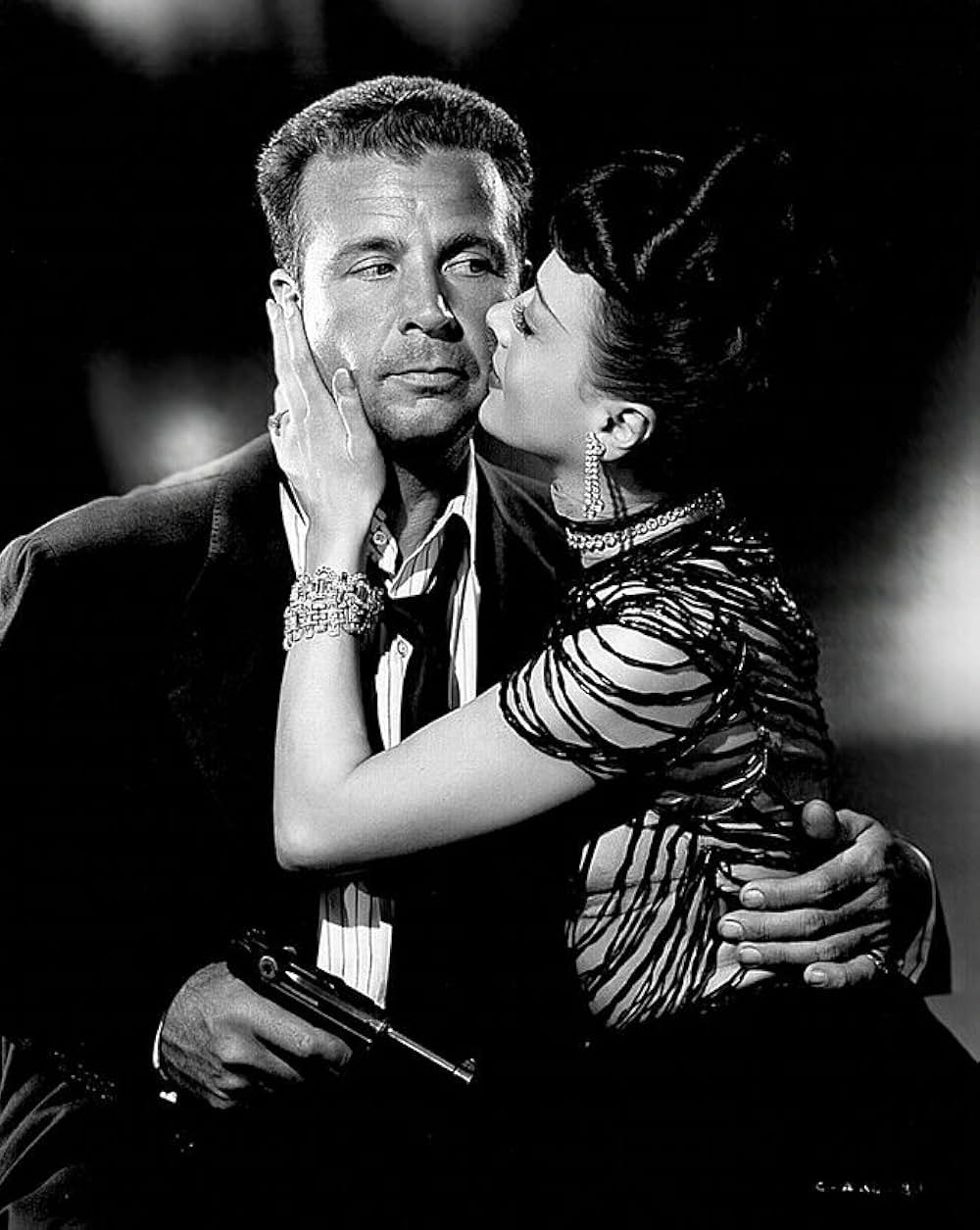 影を追う男の画像