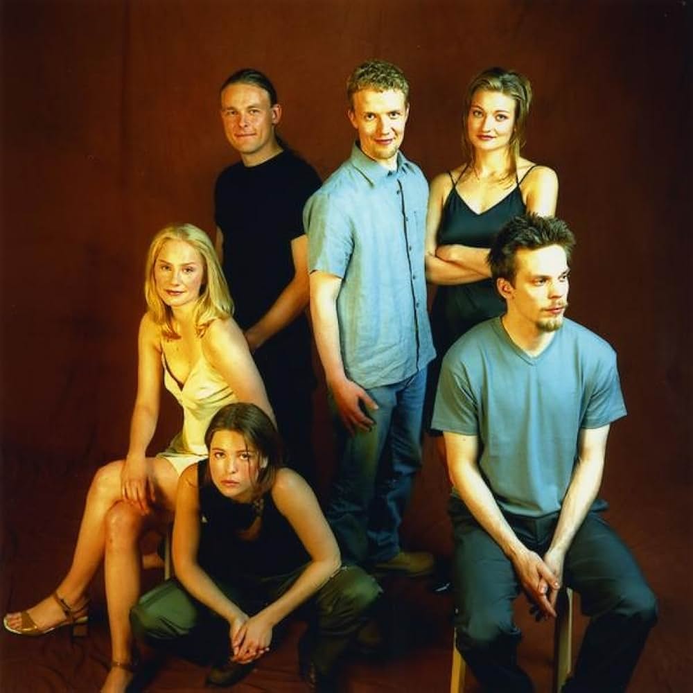 愛ではないすべて 貞節は欲望の怠慢。の画像