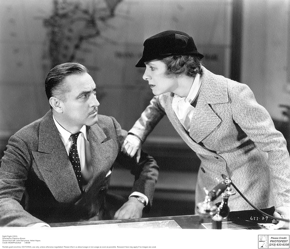 夜間飛行の画像