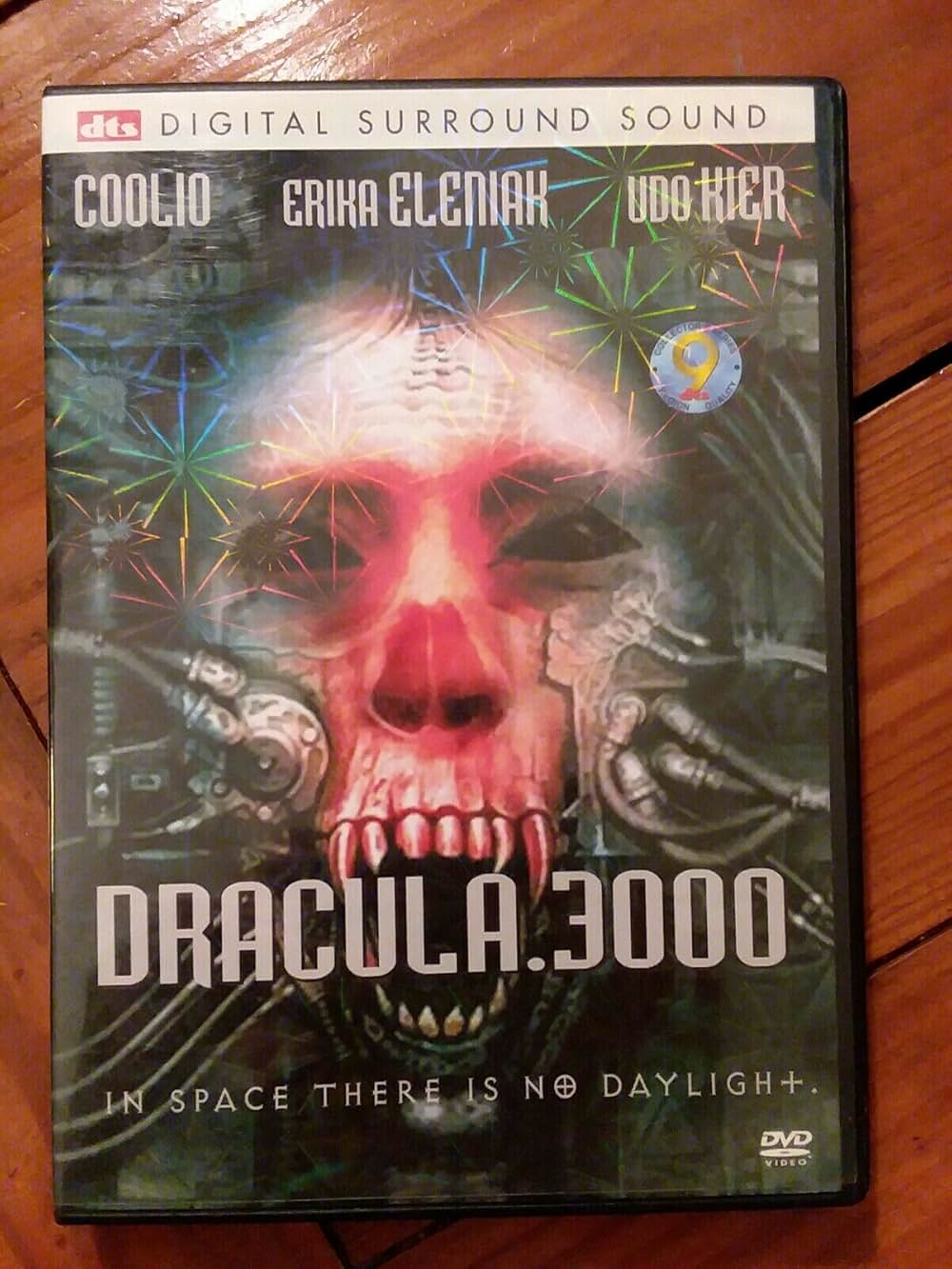 ヴァン・ヘルシングVSスペースドラキュラの画像