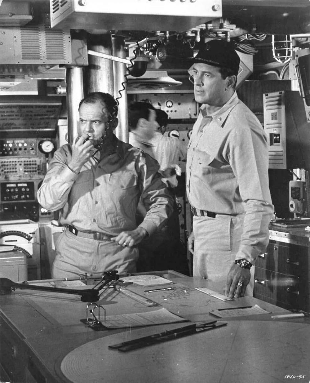 北極の基地／潜航大作戦の画像