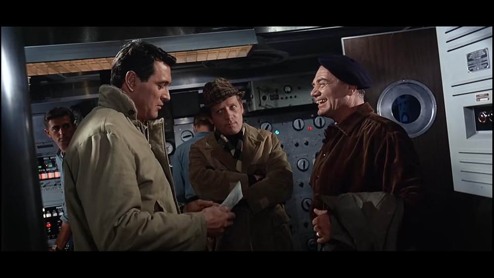 北極の基地／潜航大作戦の画像