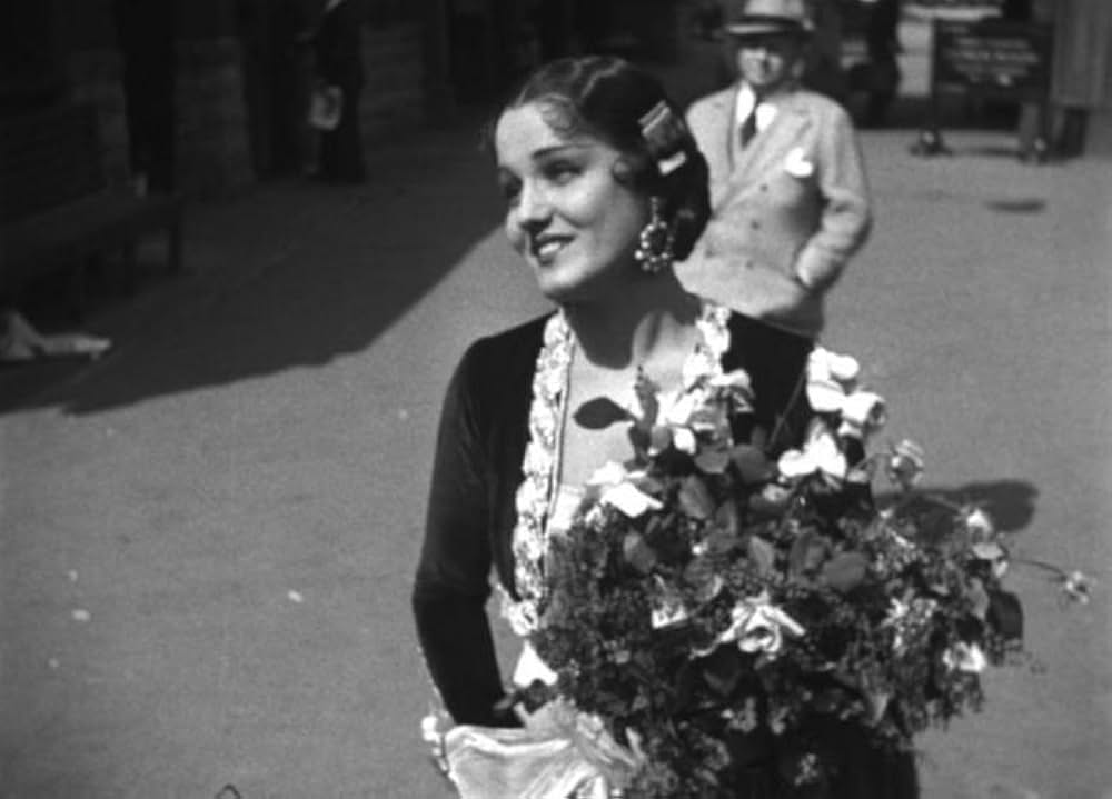 ロイドの活動狂の画像