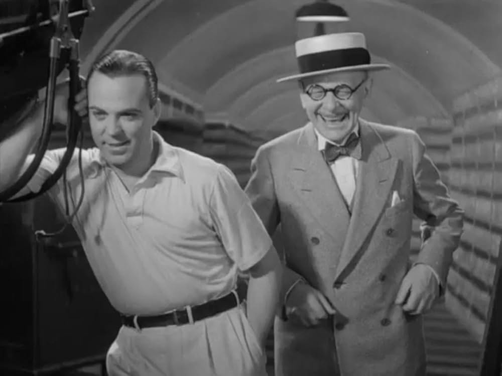 ロイドの活動狂の画像