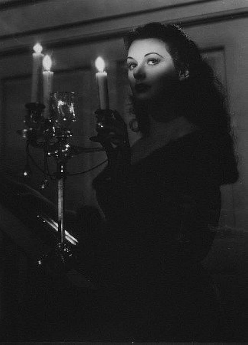 奇妙な女の画像