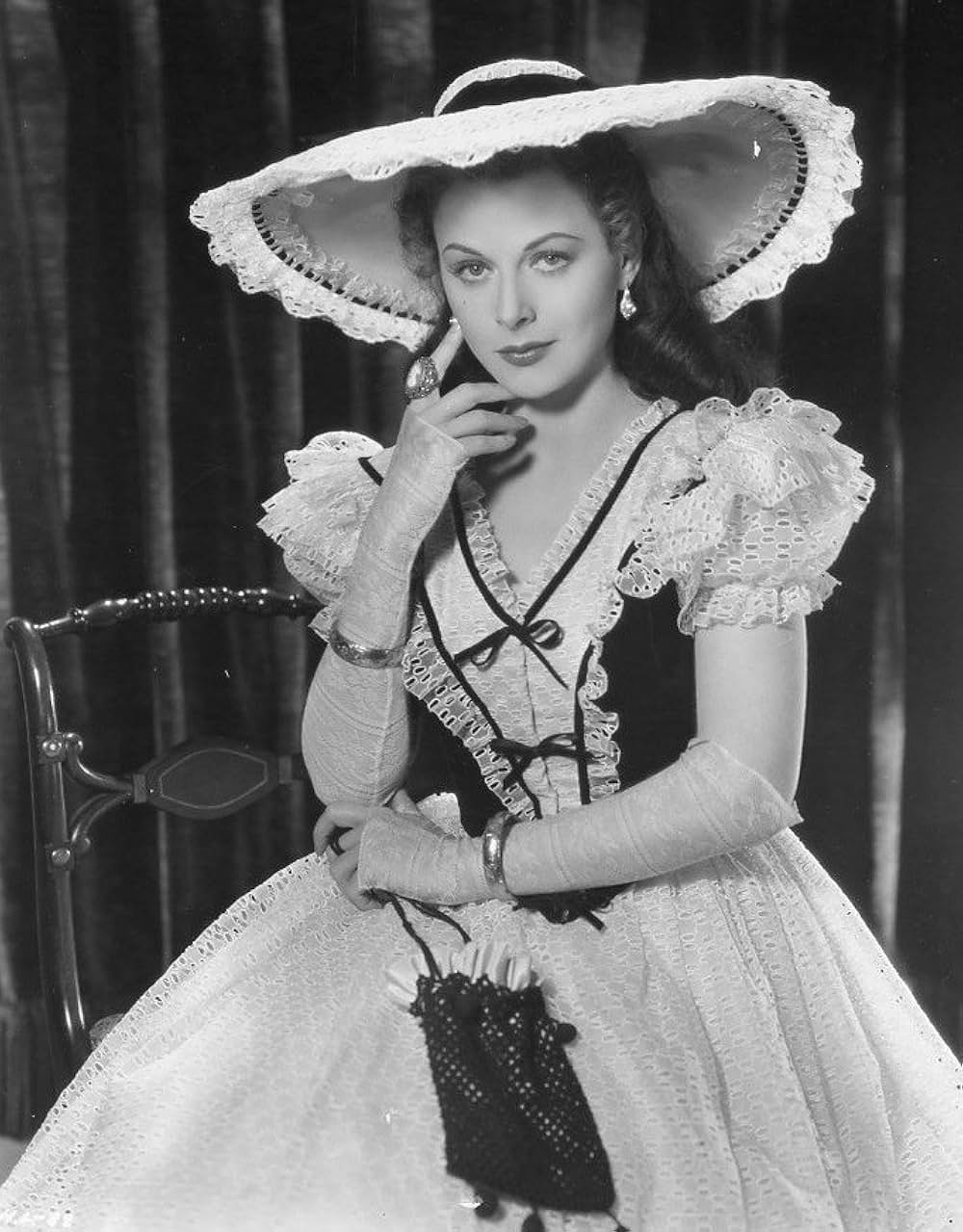 奇妙な女の画像