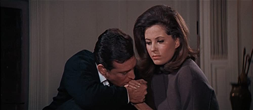 「哀愁の花びら」バーバラ・パーキンスの画像