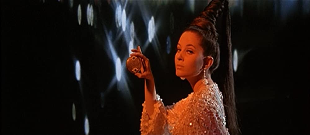 哀愁の花びらの画像