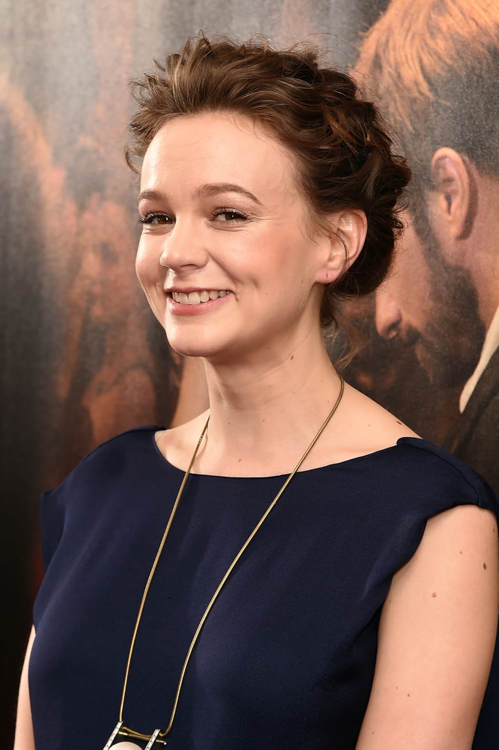 遥か群衆を離れての画像