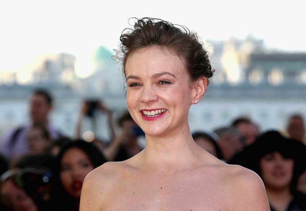 遥か群衆を離れての画像