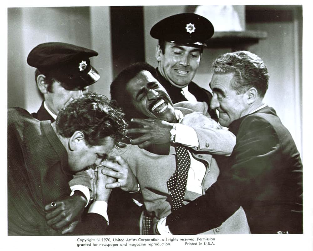 罠にはまった二人・密輸ダイヤをひとり占めの画像