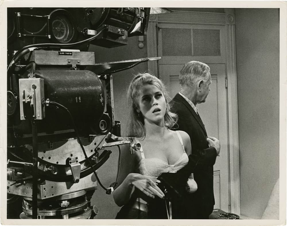 裸足で散歩の画像