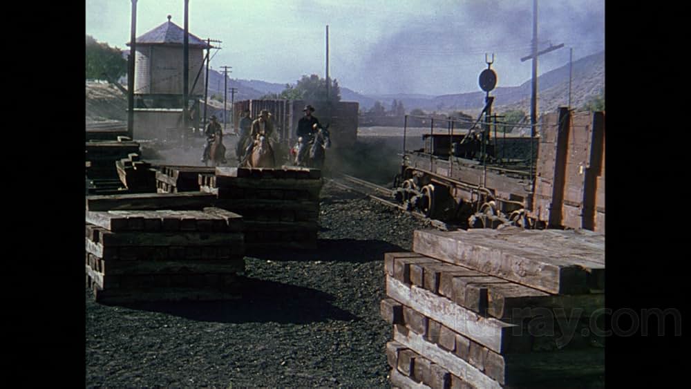 鉄路に賭ける男の画像