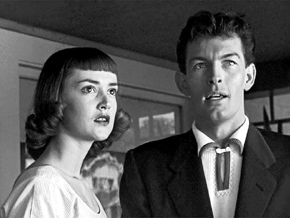 宇宙からの少年／宇宙から来たティーンエイジャーの画像