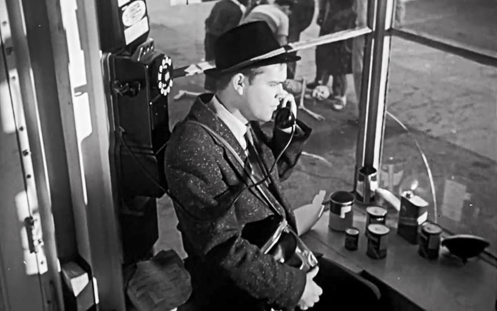 宇宙からの少年／宇宙から来たティーンエイジャーの画像