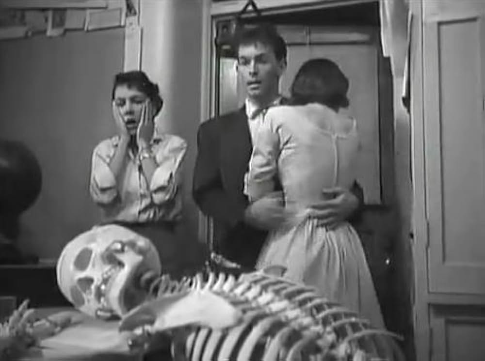 宇宙からの少年／宇宙から来たティーンエイジャーの画像