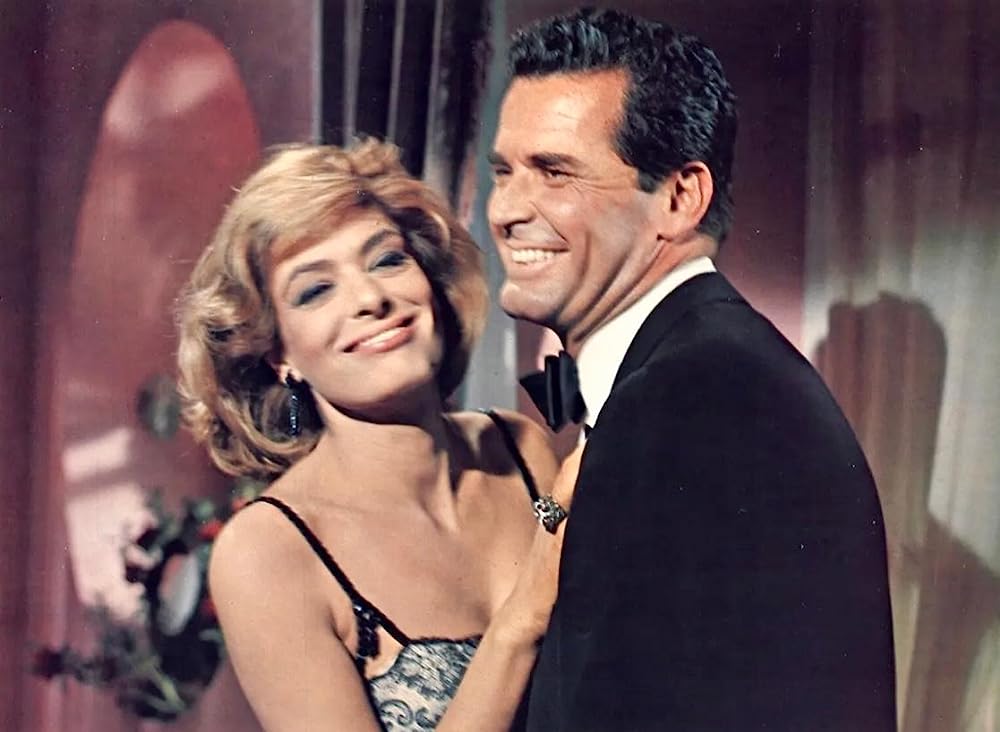 「ダイヤモンド作戦」ジェームズ・ガーナー & メリナ・メルクーリの画像