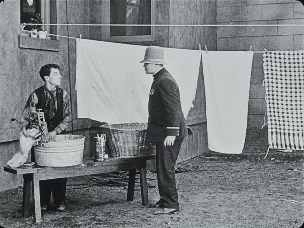 キートンの隣同士の画像