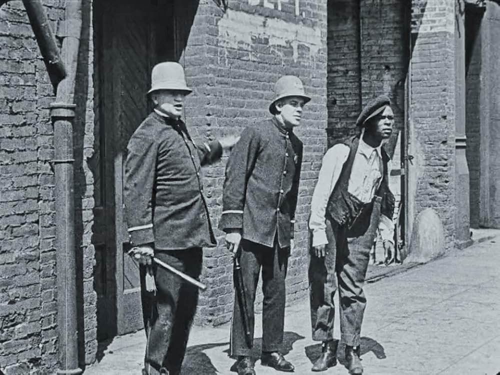 キートンの隣同士の画像