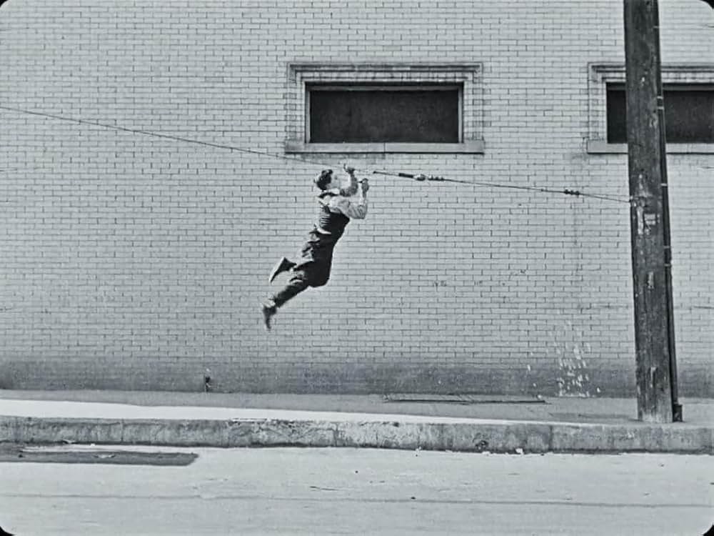 キートンの隣同士の画像