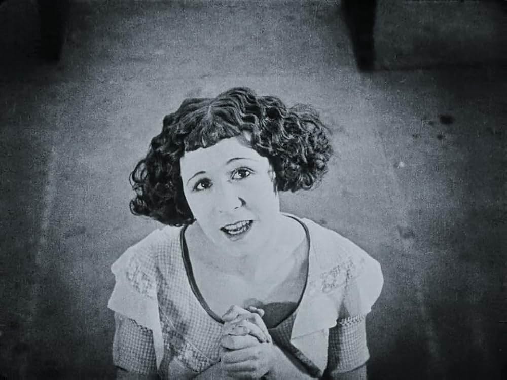 キートンの隣同士の画像