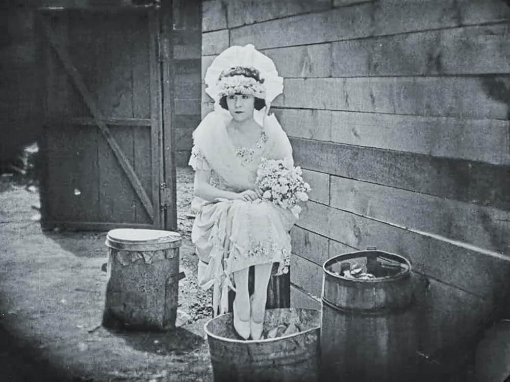 キートンの隣同士の画像