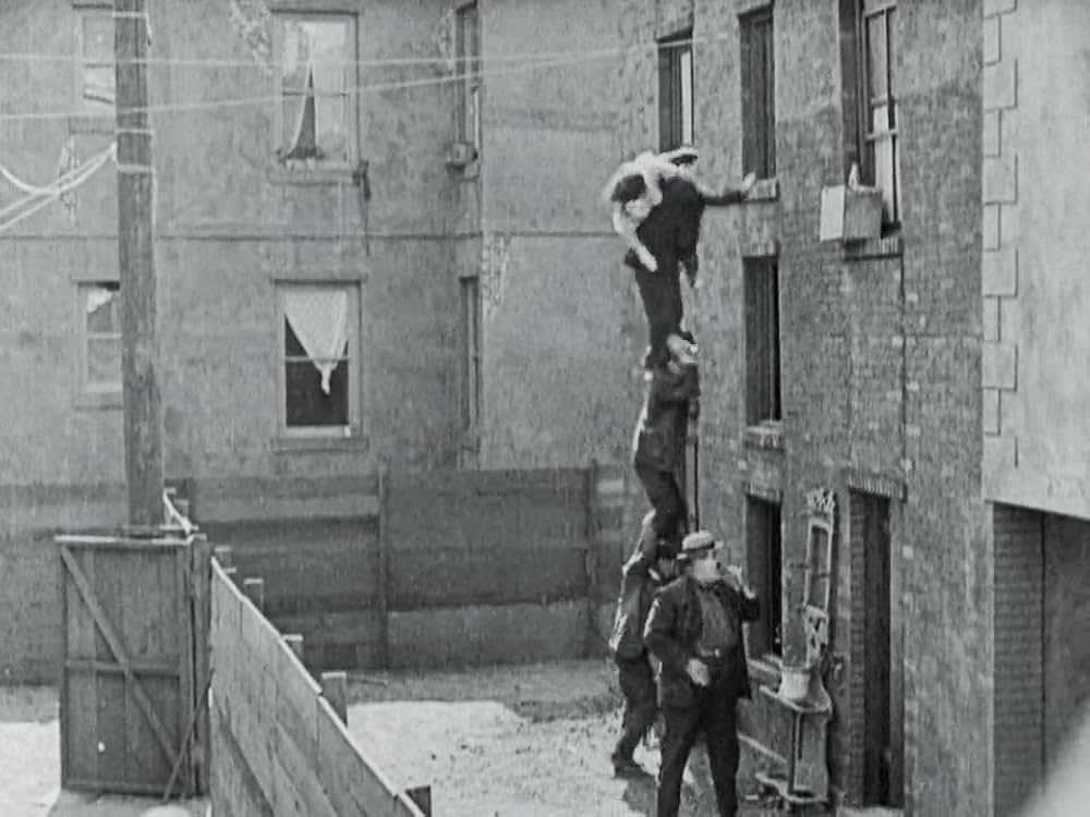 キートンの隣同士の画像