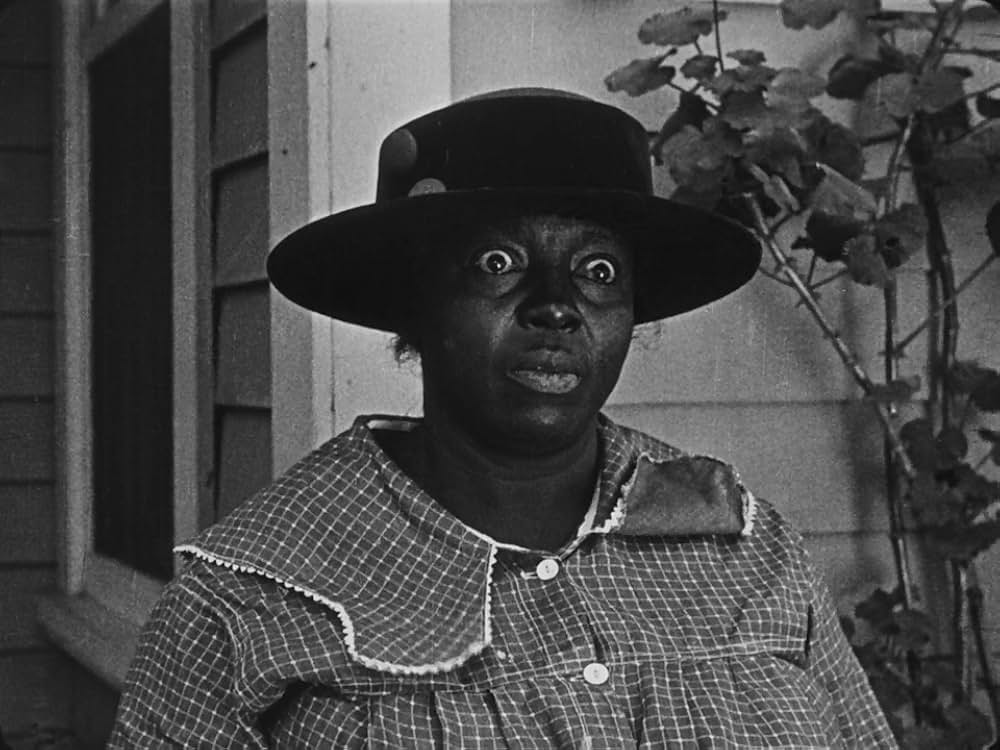 キートンの隣同士の画像