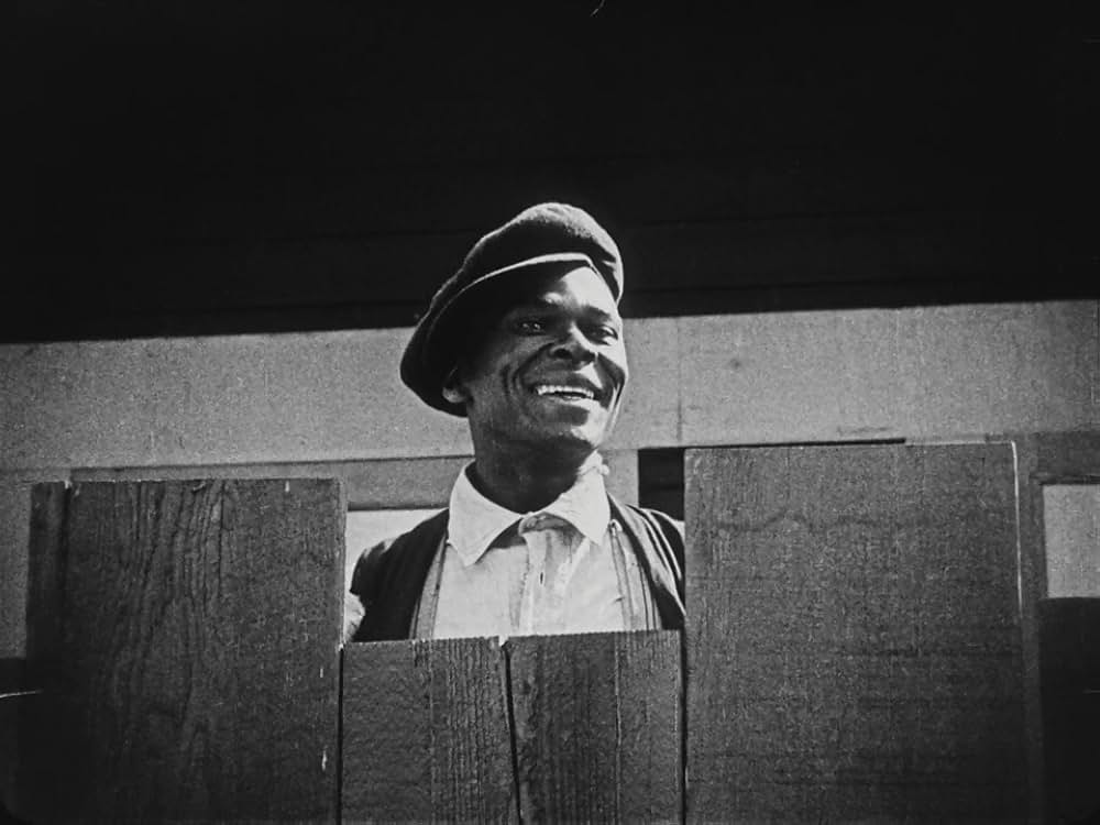 キートンの隣同士の画像