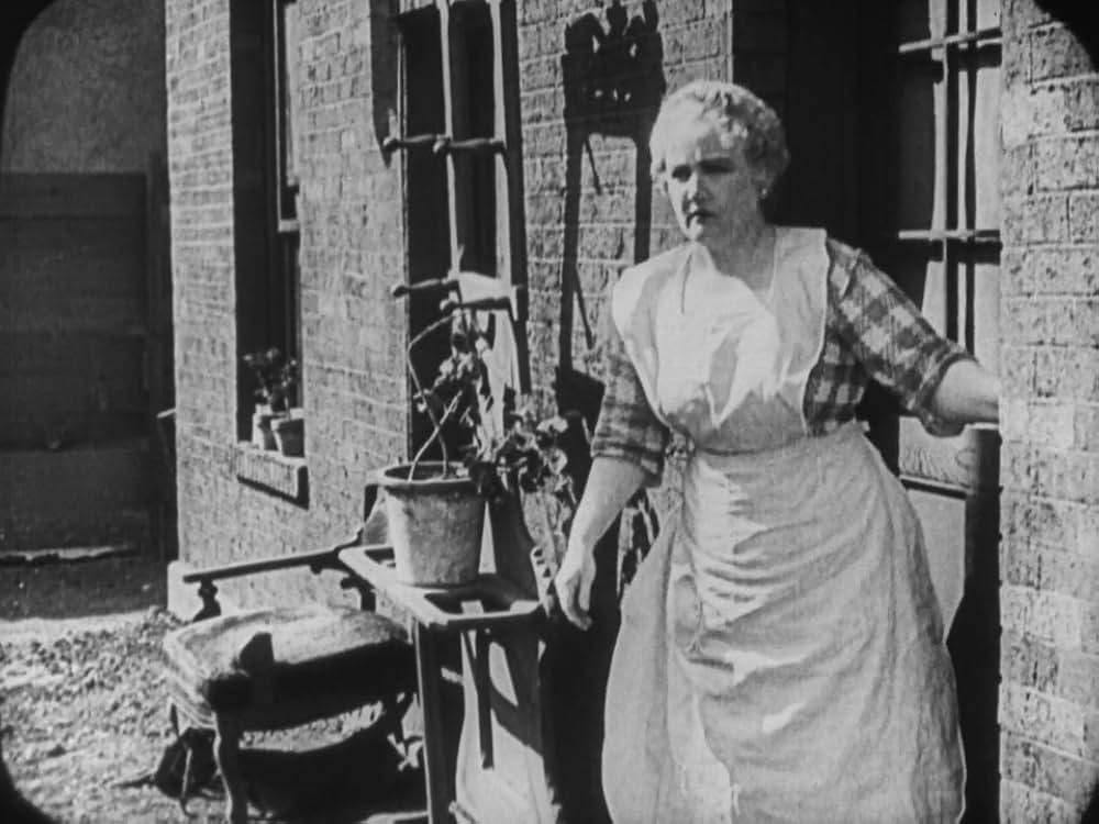 キートンの隣同士の画像